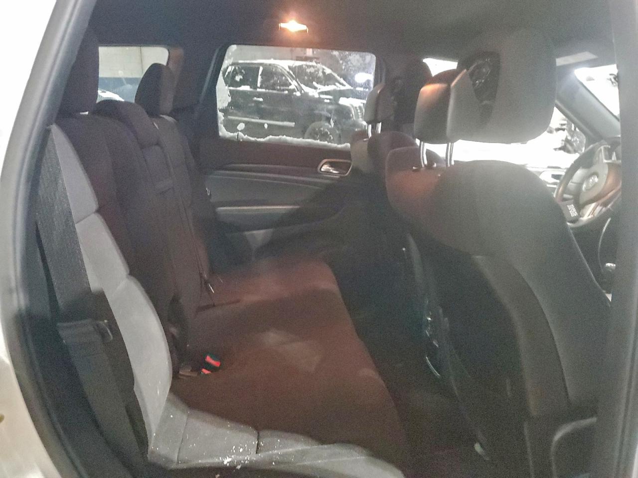 2015 JEEP GRAND CHEROKEE LAREDO photo 11