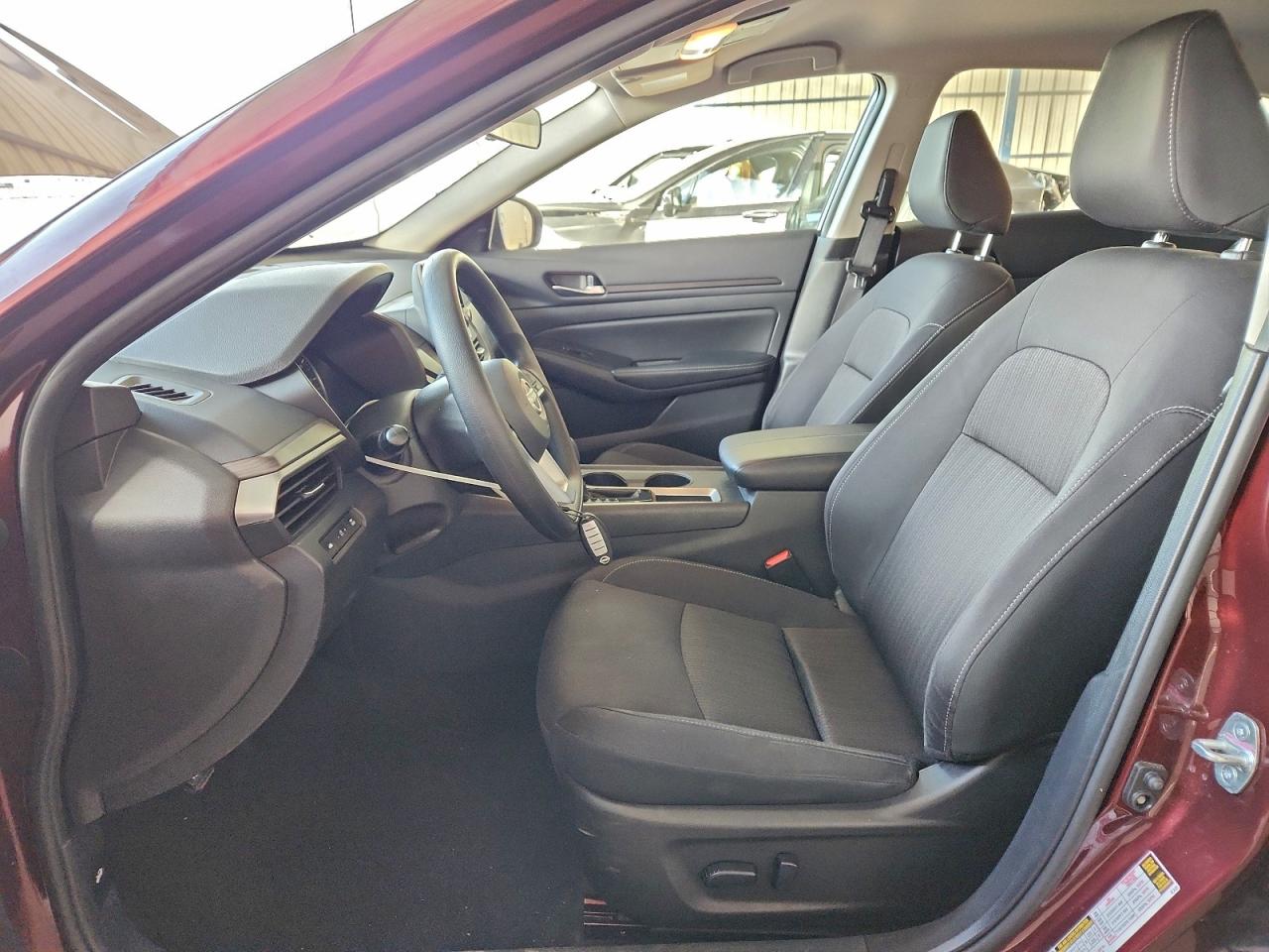 2025 NISSAN ALTIMA SV photo 7
