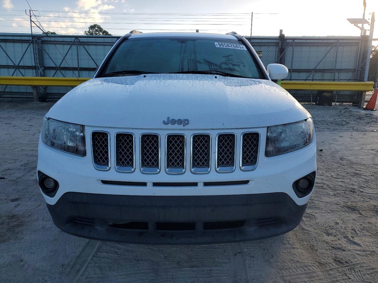2017 JEEP COMPASS LATITUDE photo 5