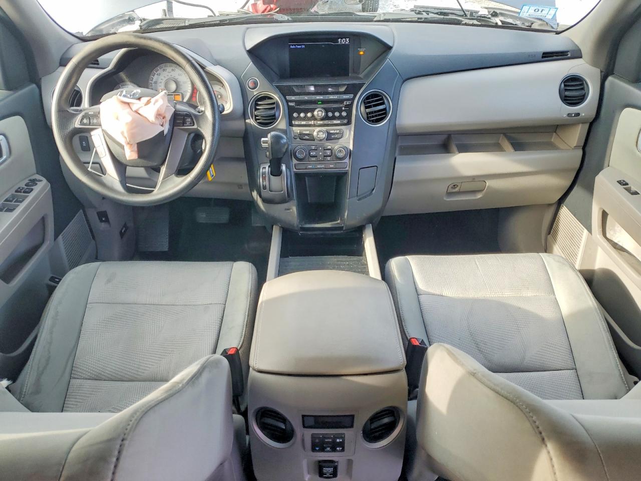 2015 HONDA PILOT LX photo 8