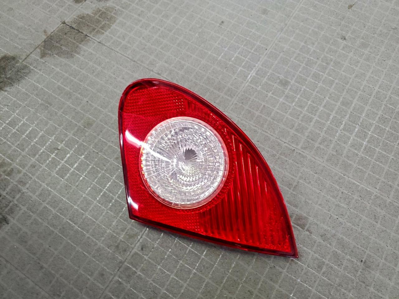 2004 TOYOTA COROLLA CE photo 12