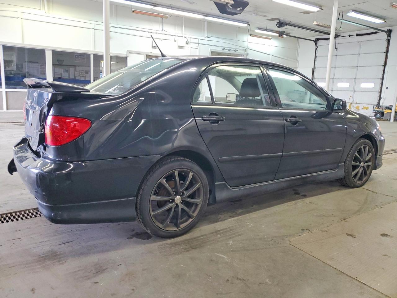 2004 TOYOTA COROLLA CE photo 3