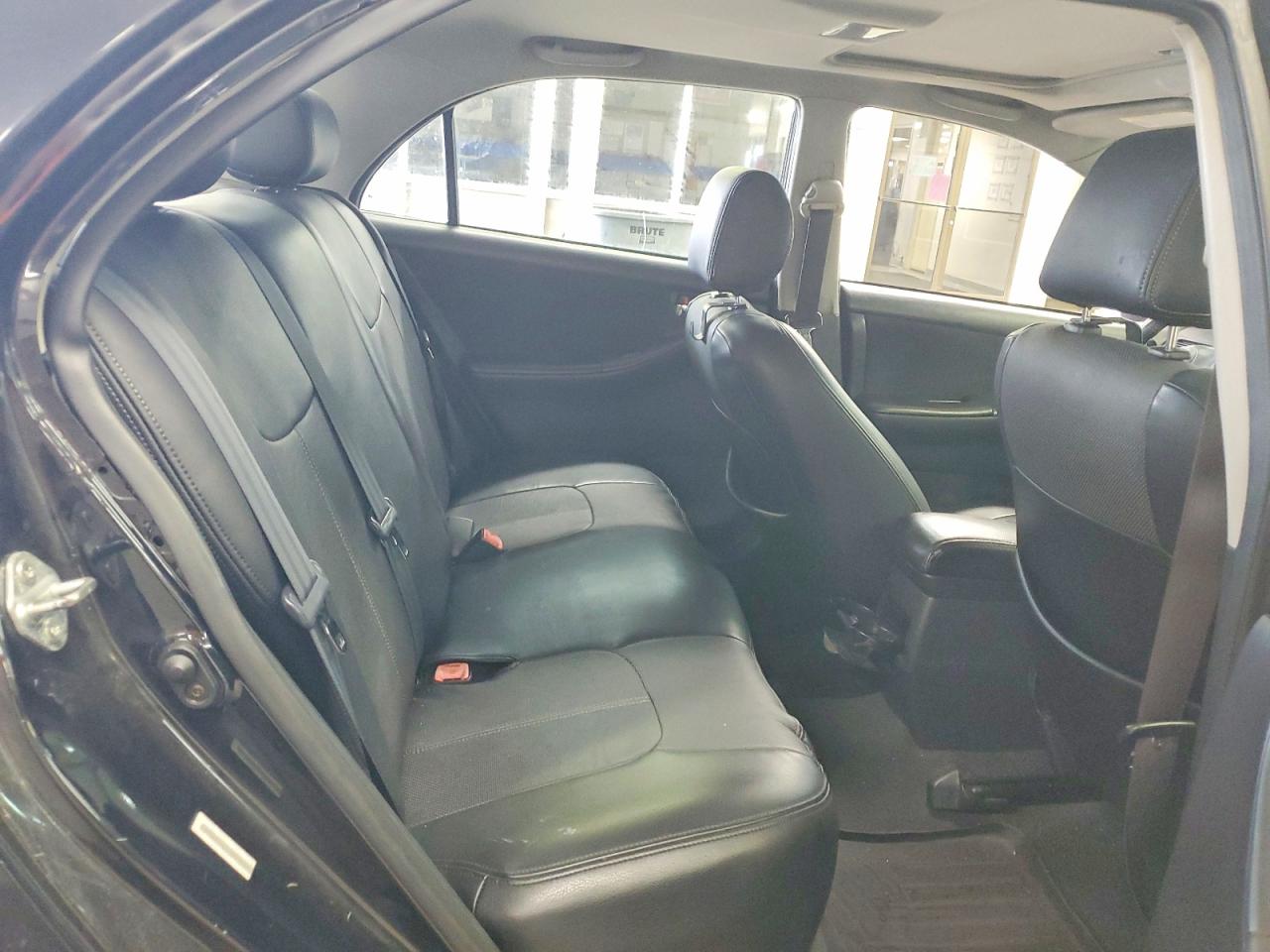 2004 TOYOTA COROLLA CE photo 10