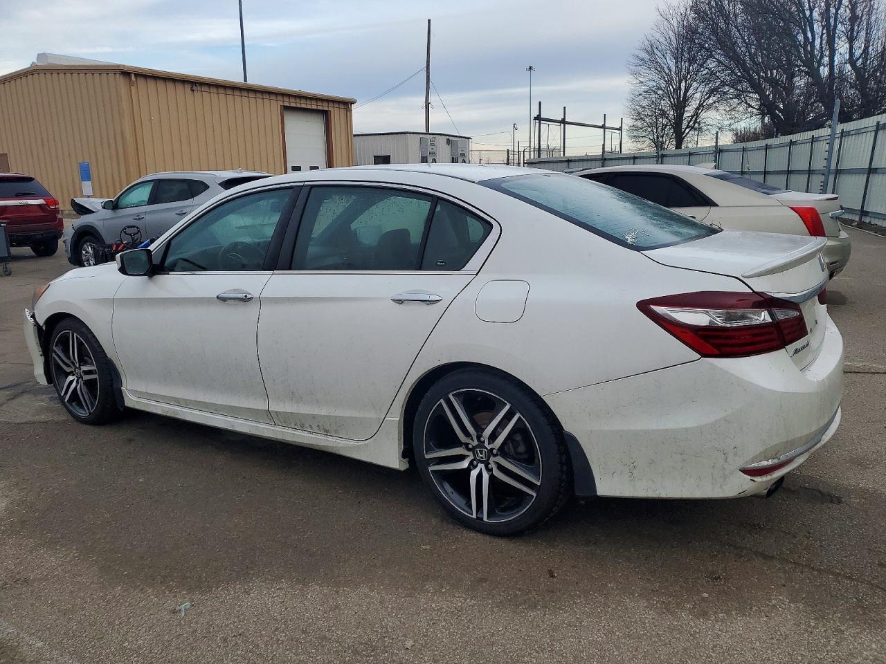 2017 HONDA ACCORD SPORT photo 2