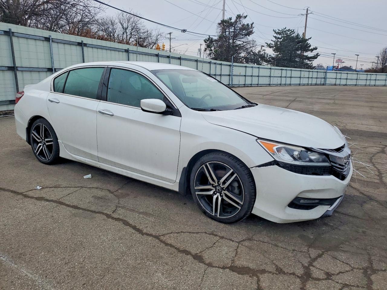 2017 HONDA ACCORD SPORT photo 4