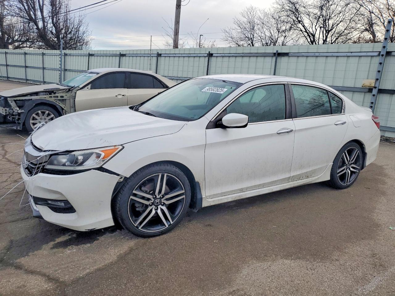 2017 HONDA ACCORD