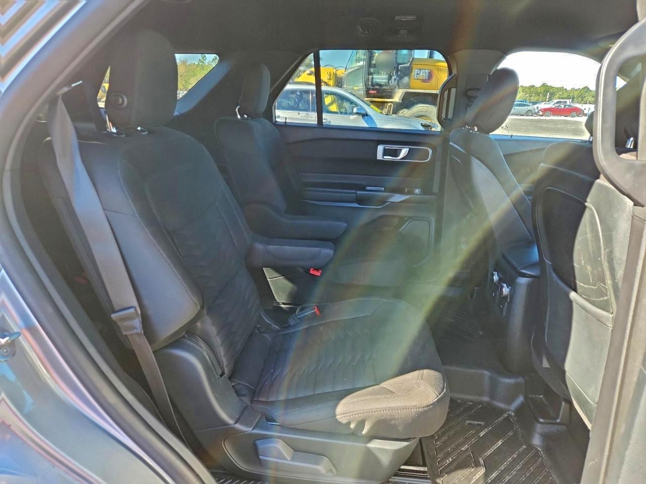 2020 FORD EXPLORER XLT photo 11