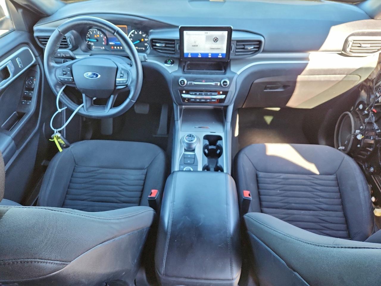2020 FORD EXPLORER XLT photo 8
