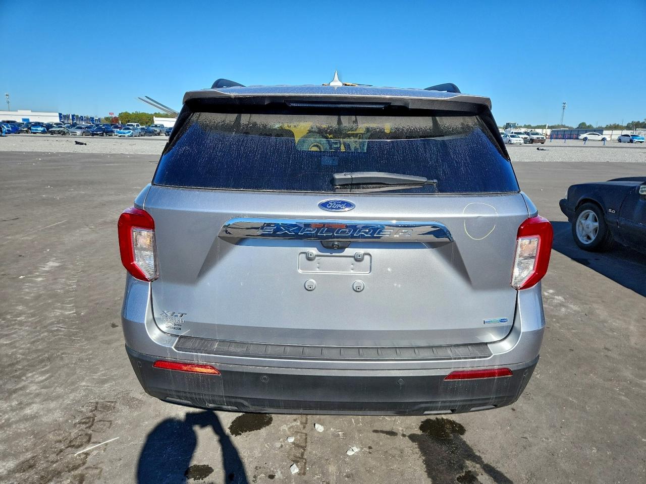 2020 FORD EXPLORER XLT photo 6