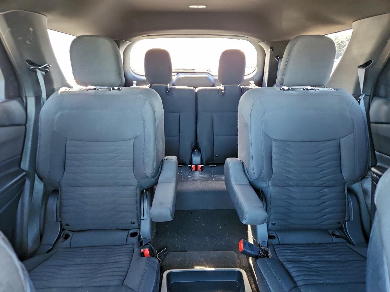 2020 FORD EXPLORER XLT photo 10