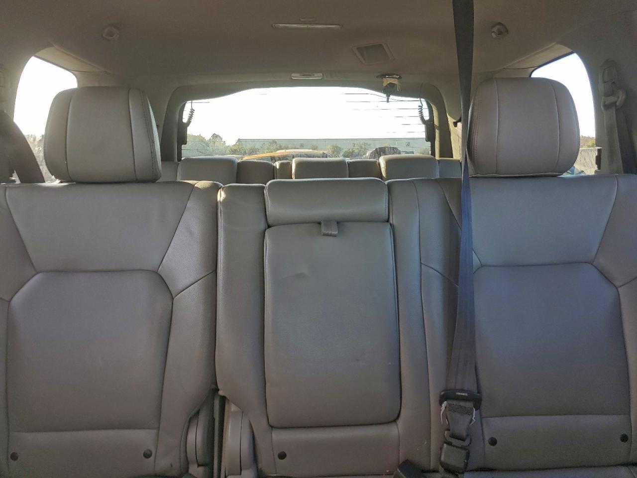 2012 HONDA PILOT LX photo 10