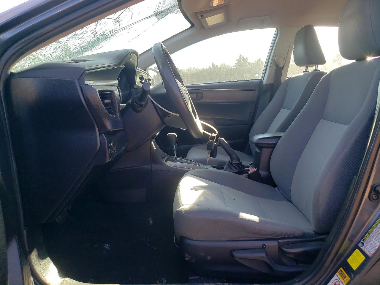 2015 TOYOTA COROLLA L photo 7
