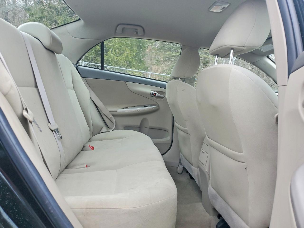 2010 TOYOTA COROLLA BASE photo 10