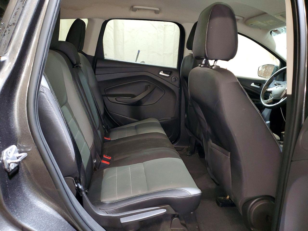 2016 FORD ESCAPE SE photo 11