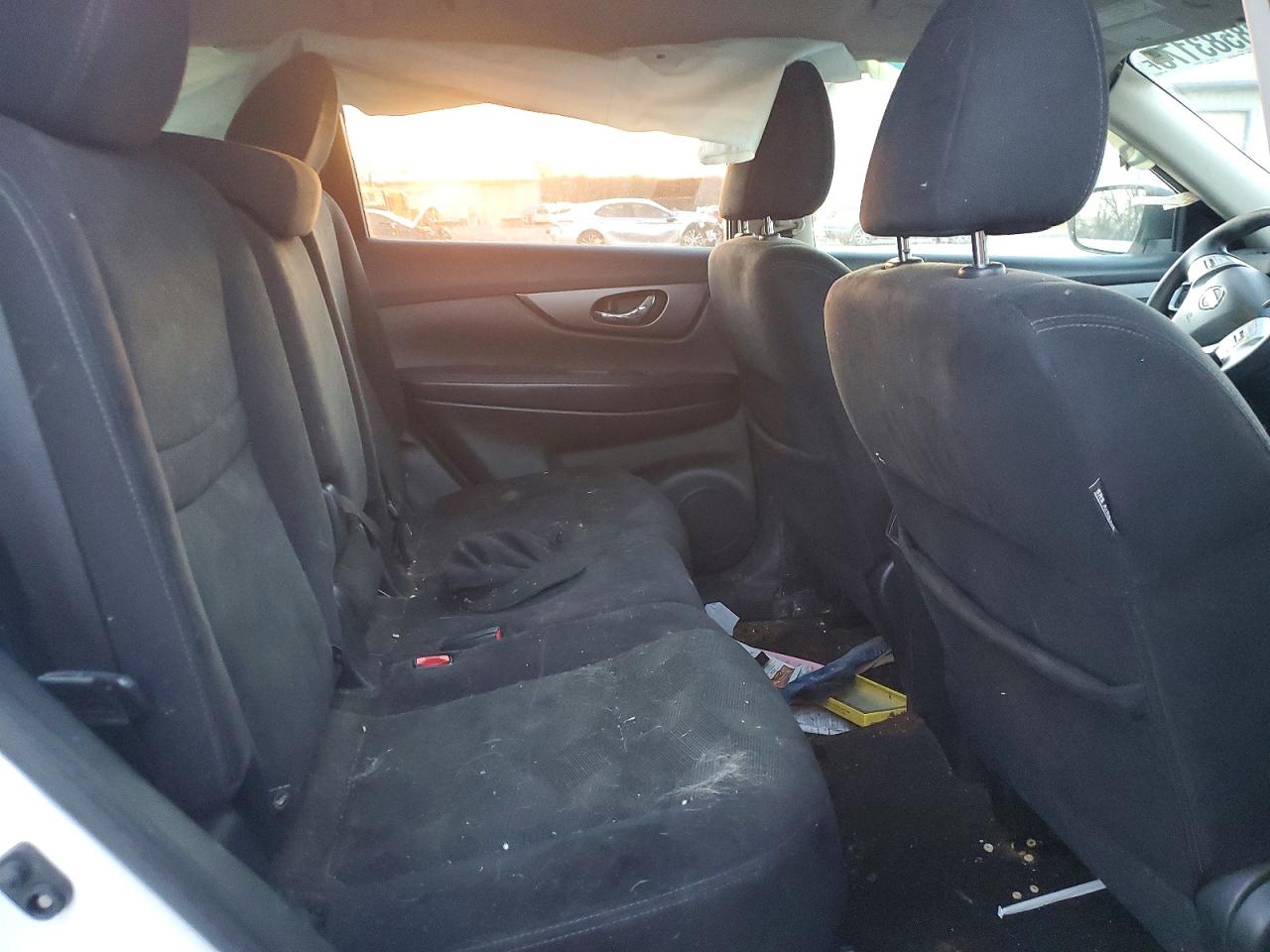 2016 NISSAN ROGUE SV photo 11