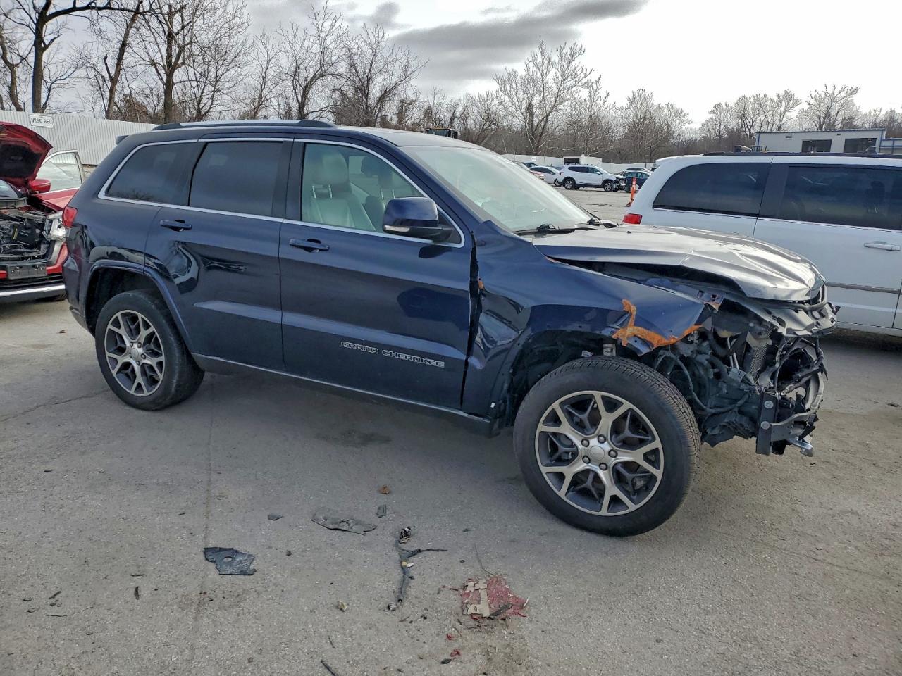 2018 JEEP GRAND CHEROKEE LIMITED photo 4