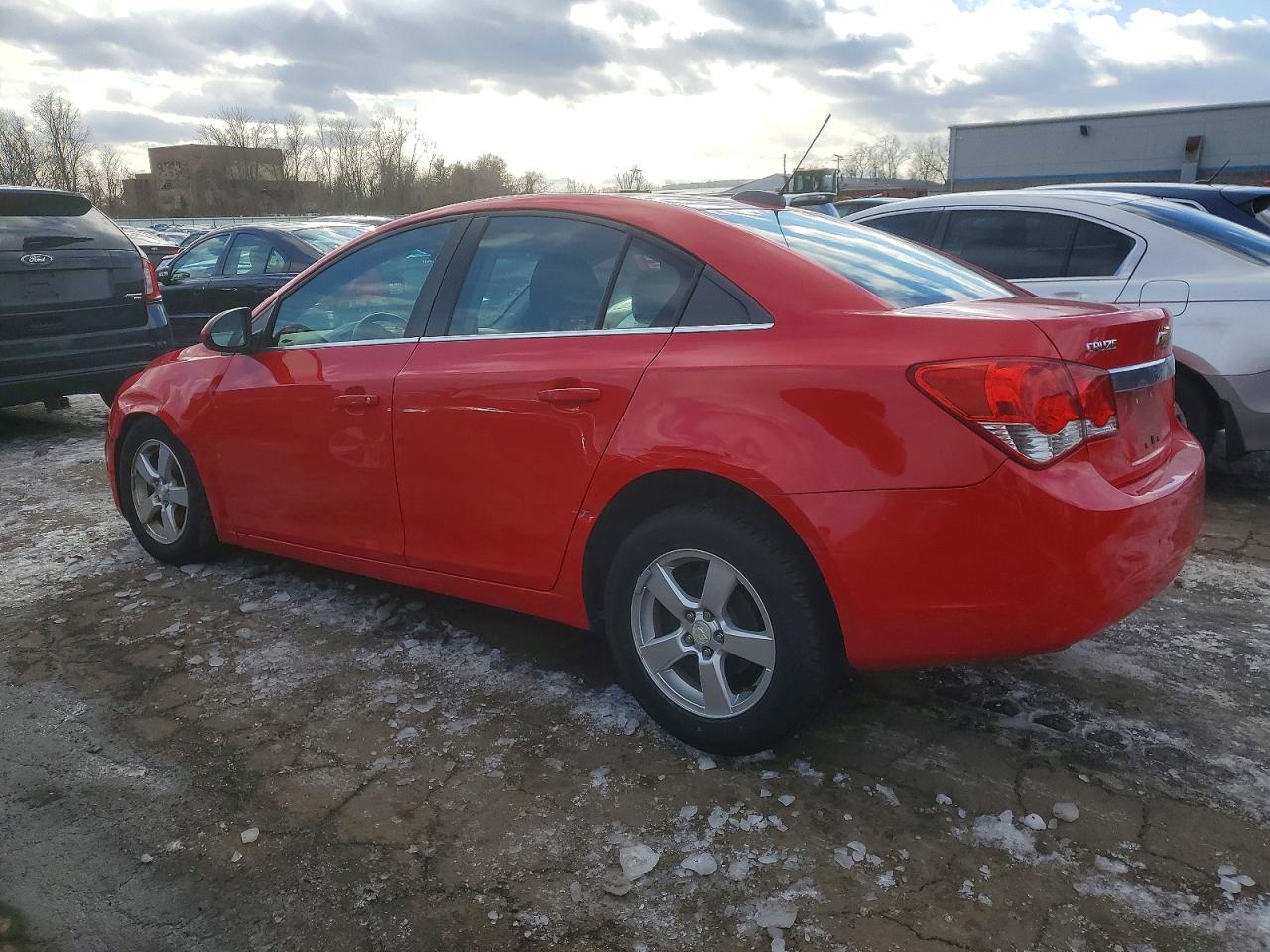 2015 CHEVROLET CRUZE LT photo 2