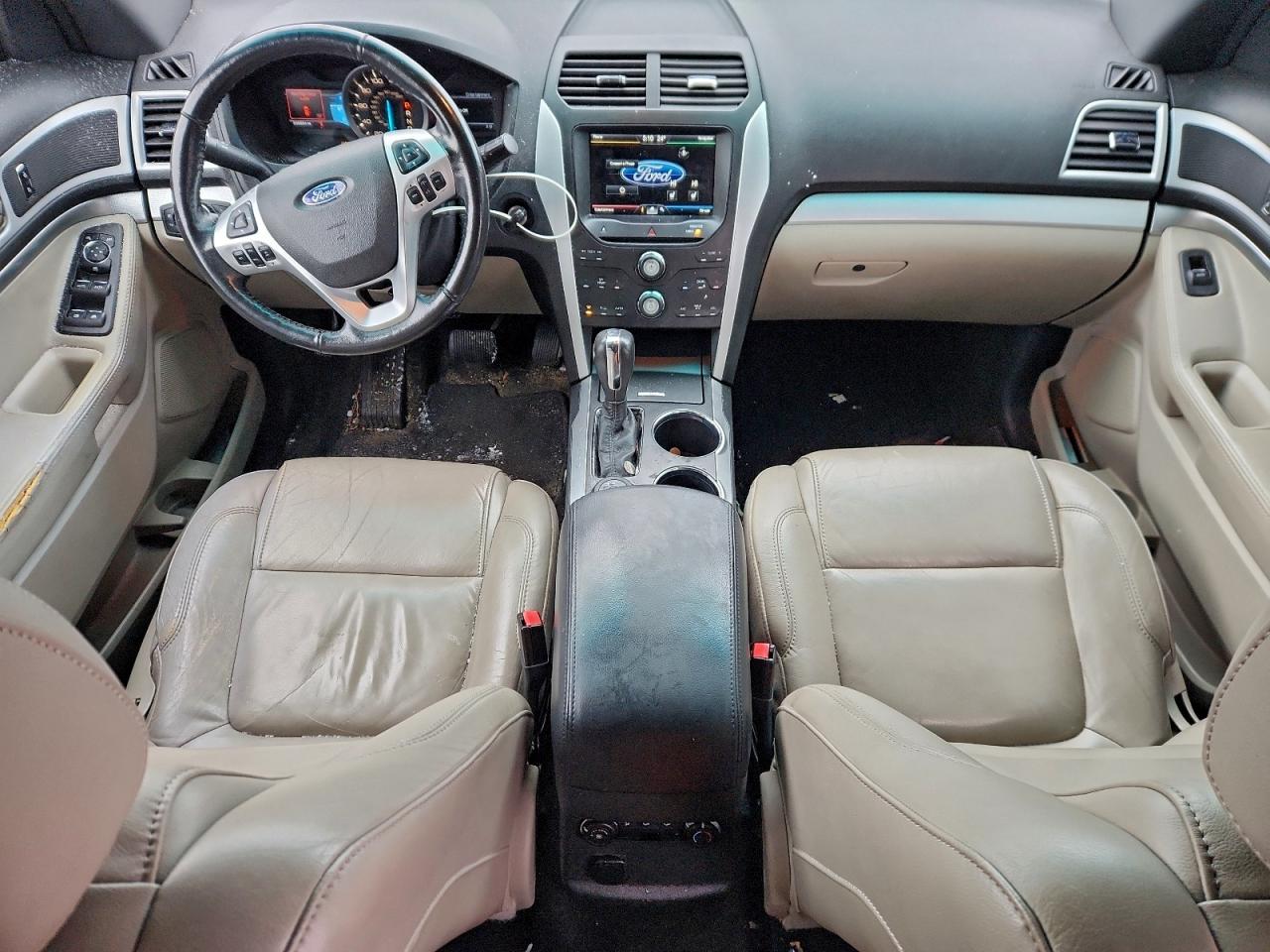 2011 FORD EXPLORER XLT photo 8