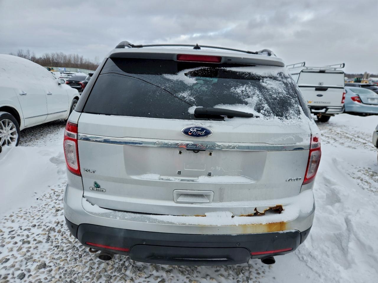 2011 FORD EXPLORER XLT photo 6