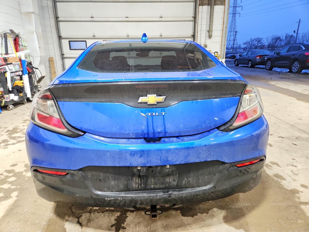 2017 CHEVROLET VOLT LT photo 6