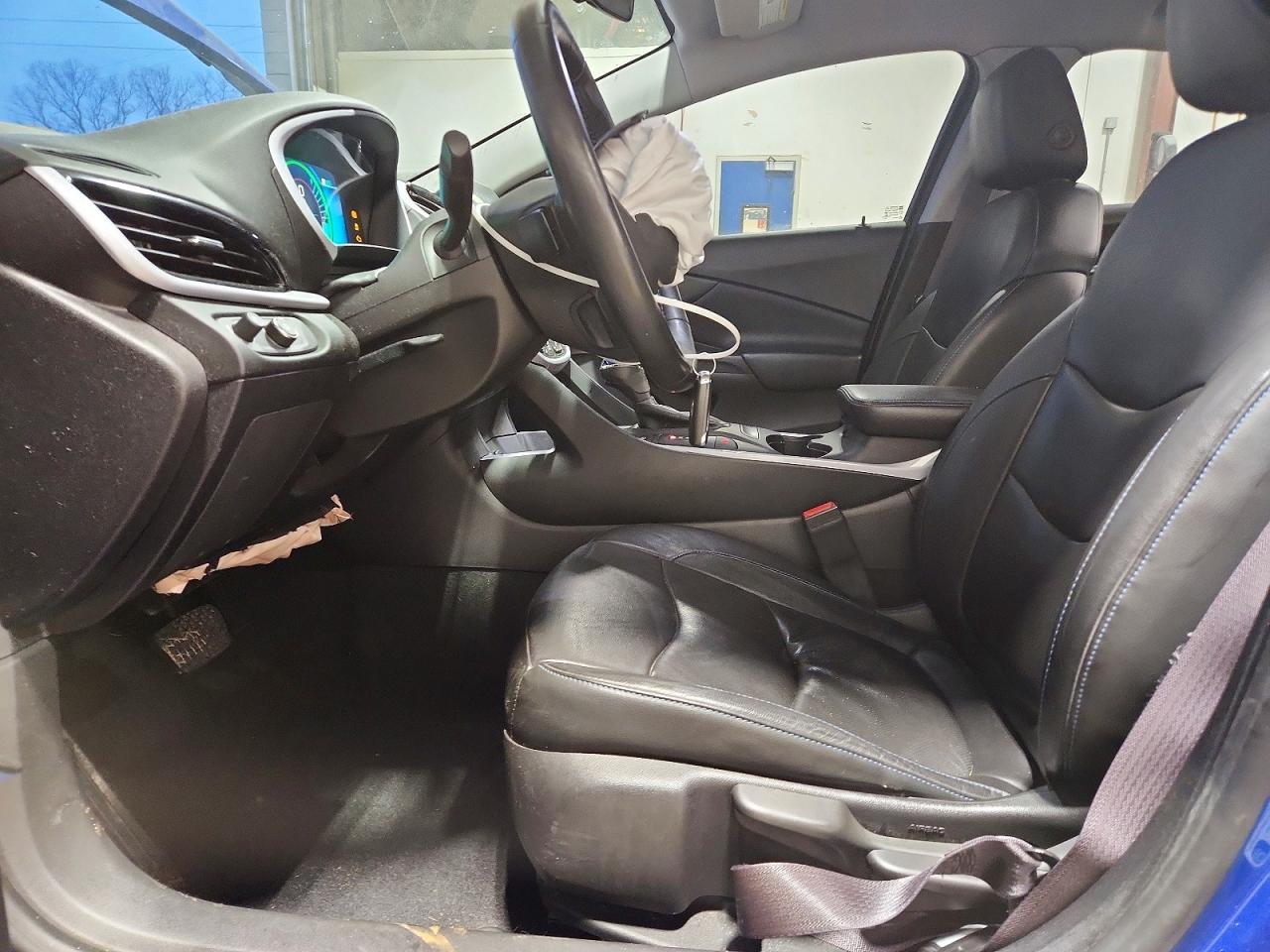 2017 CHEVROLET VOLT LT photo 7