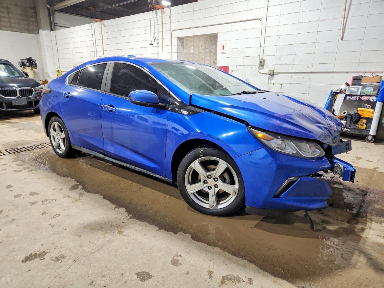 2017 CHEVROLET VOLT LT photo 4