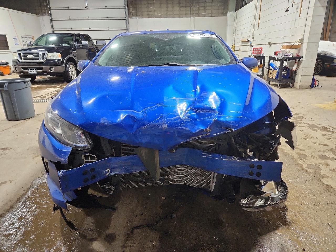 2017 CHEVROLET VOLT LT photo 5