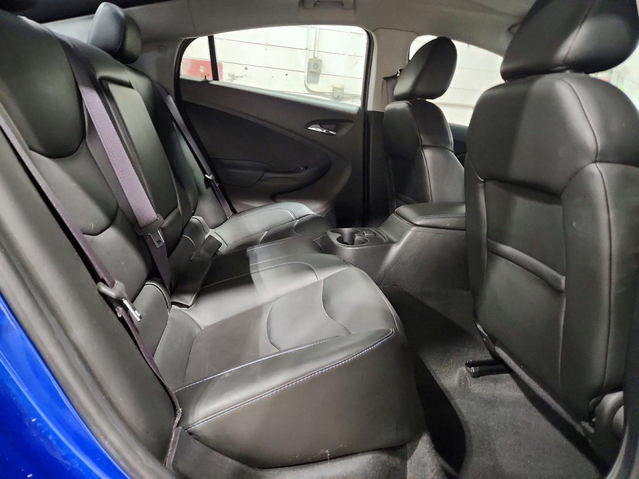 2017 CHEVROLET VOLT LT photo 10