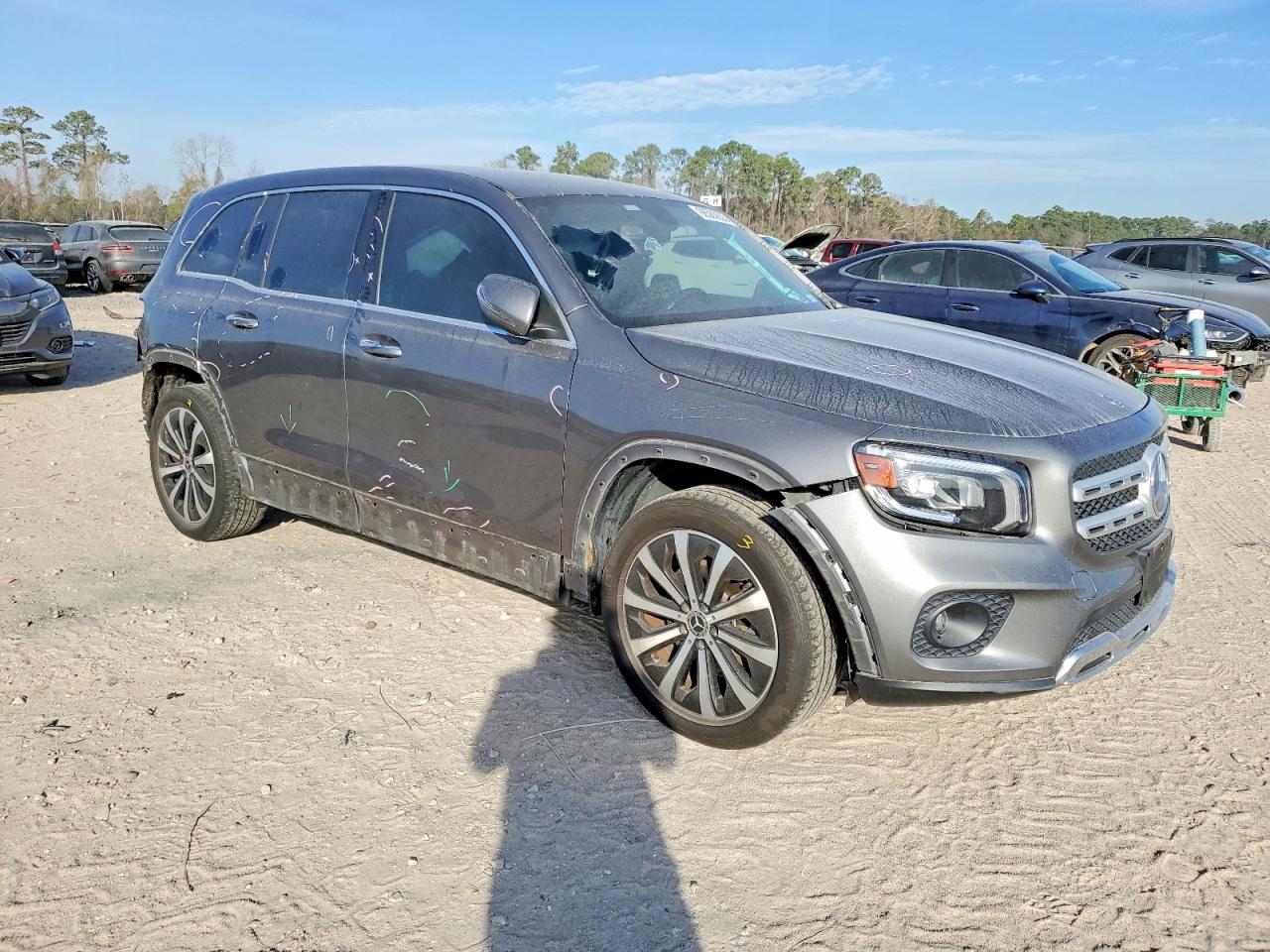 2020 MERCEDES-BENZ GLB 250 photo 4
