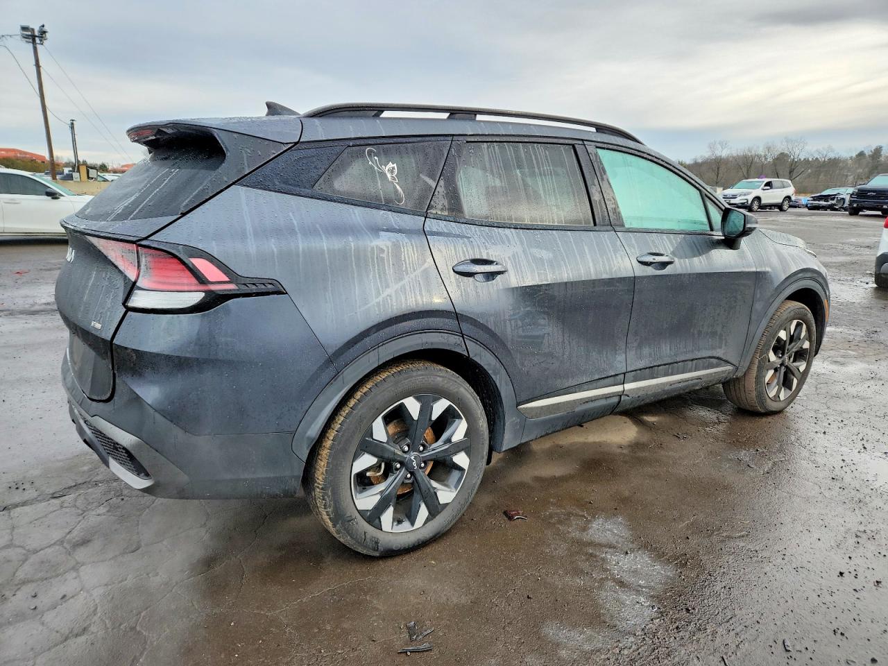 2023 KIA SPORTAGE X LINE photo 3