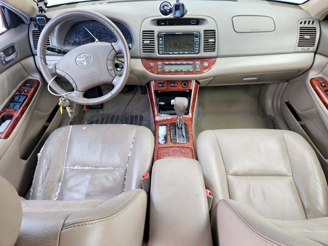 2006 TOYOTA CAMRY LE photo 8