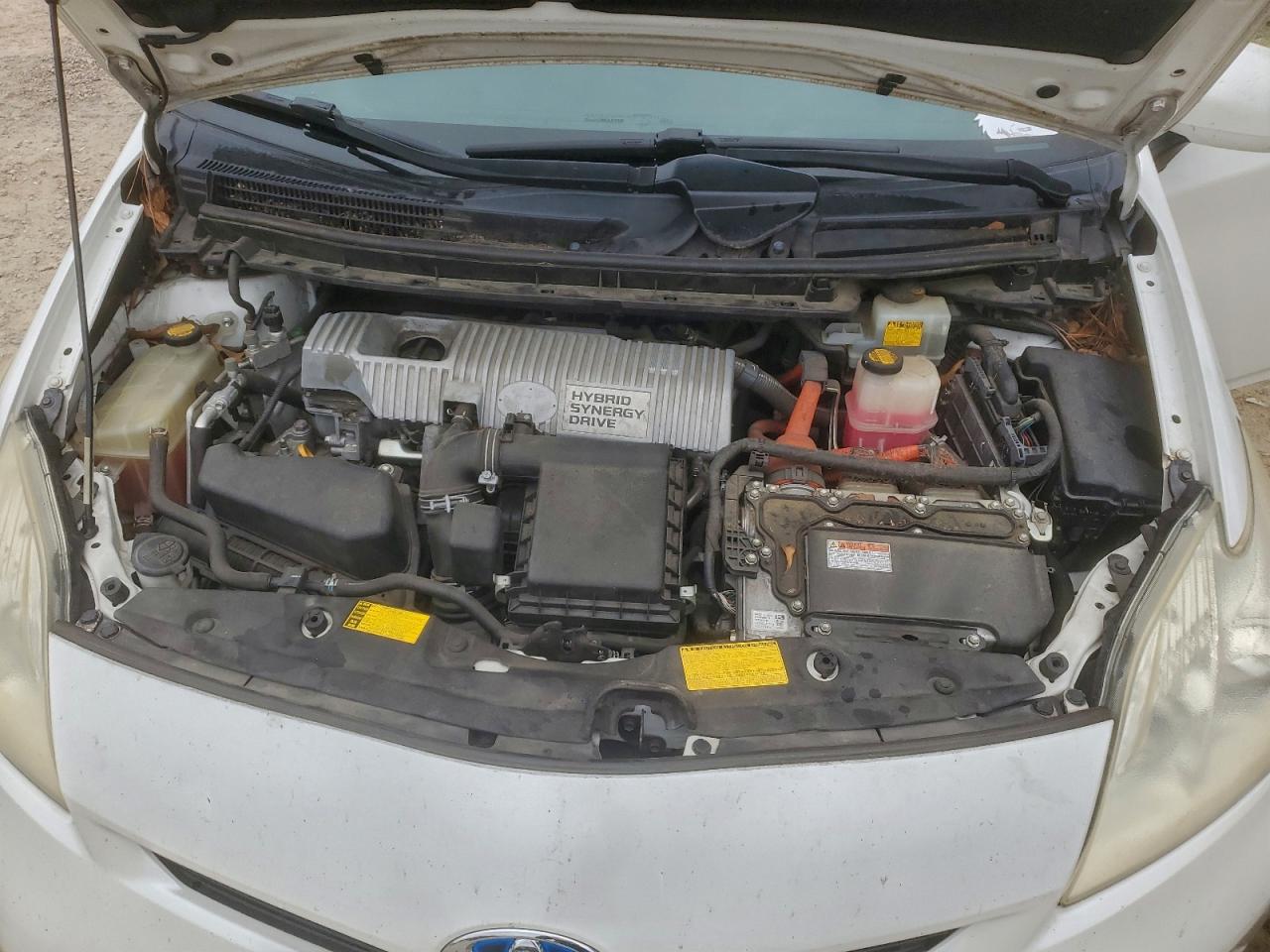 2013 TOYOTA PRIUS photo 11