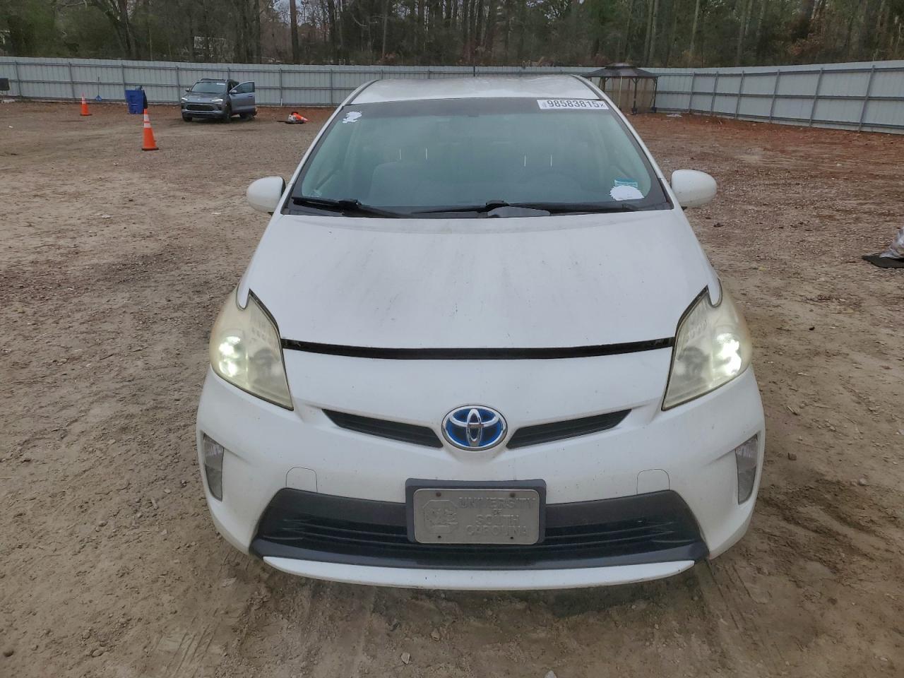 2013 TOYOTA PRIUS photo 5
