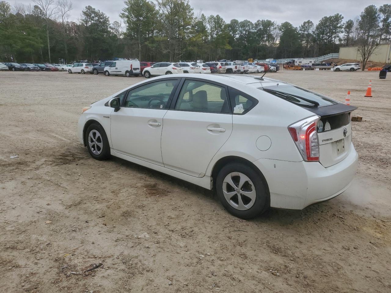 2013 TOYOTA PRIUS photo 2