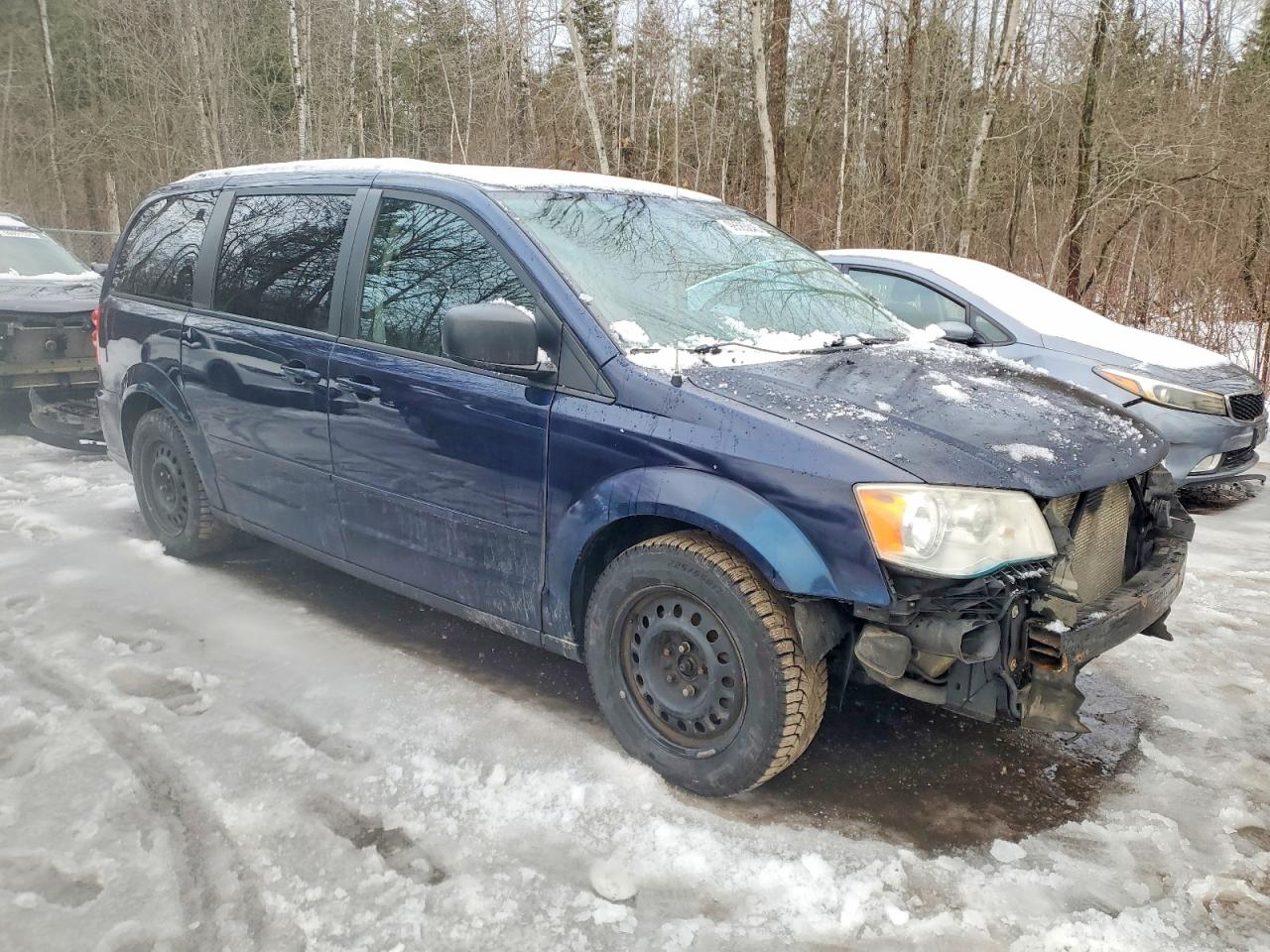2013 DODGE GRAND CARAVAN SE photo 4
