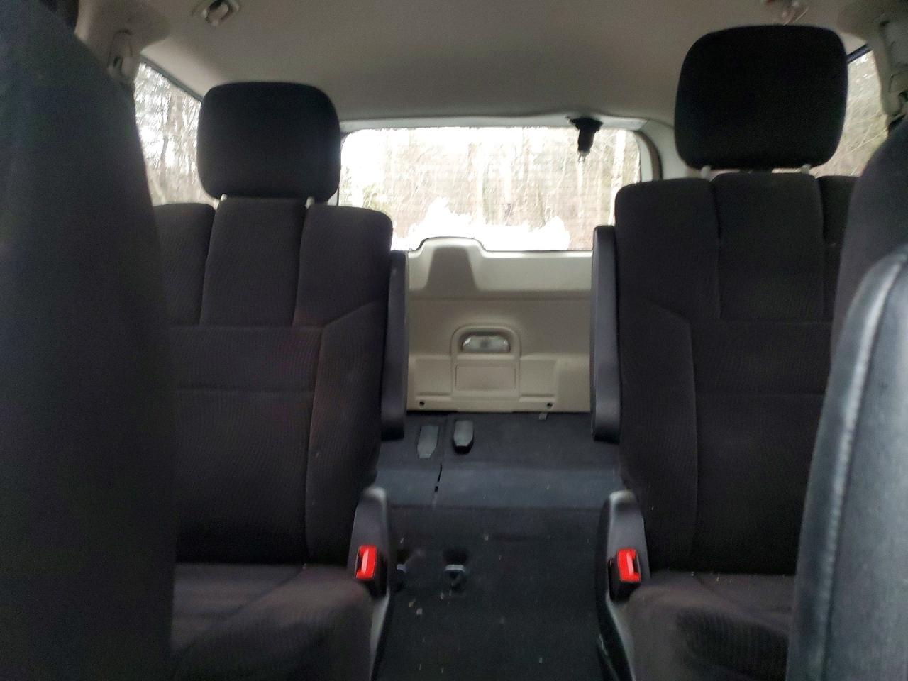 2013 DODGE GRAND CARAVAN SE photo 10