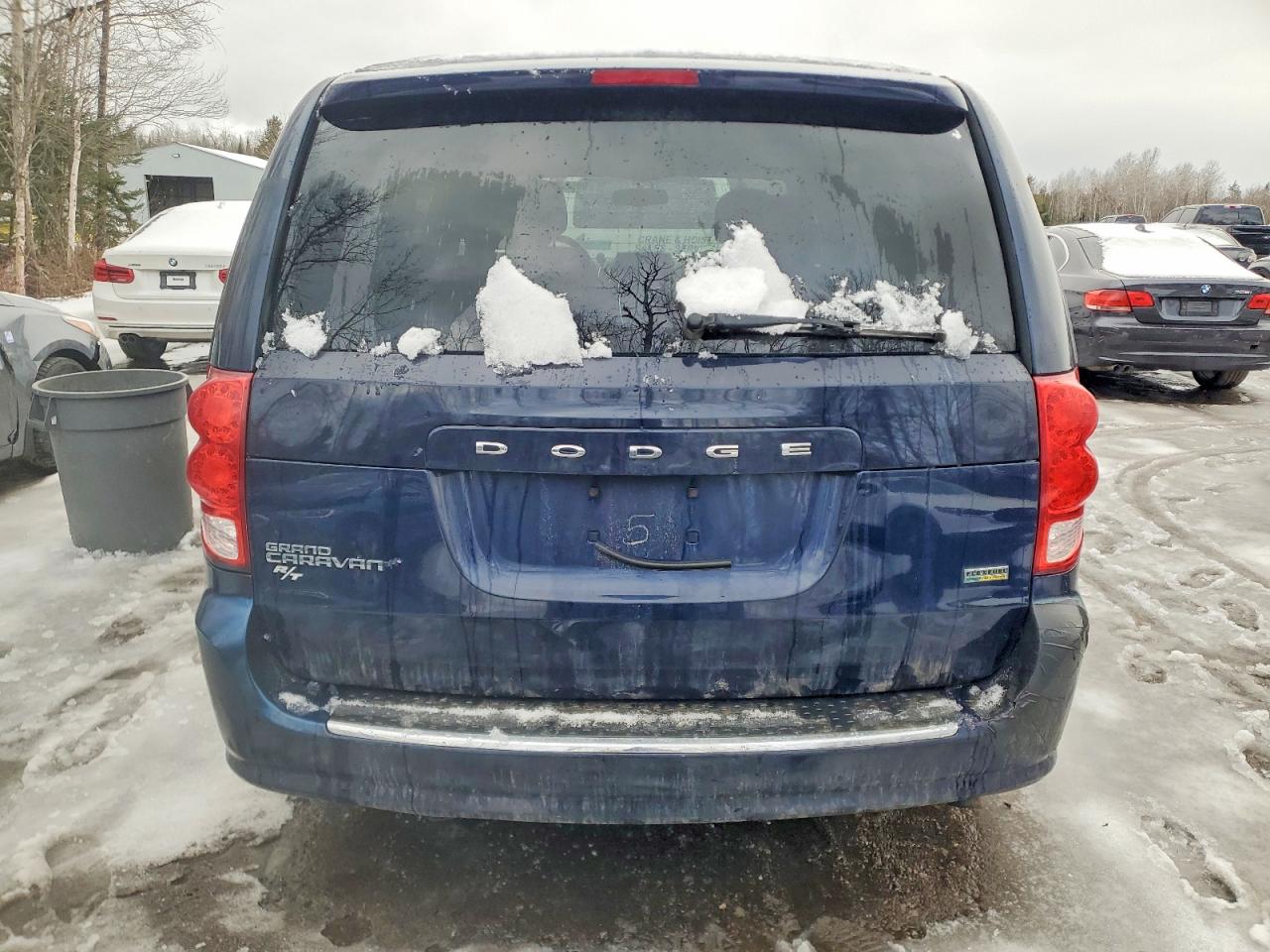 2013 DODGE GRAND CARAVAN SE photo 6