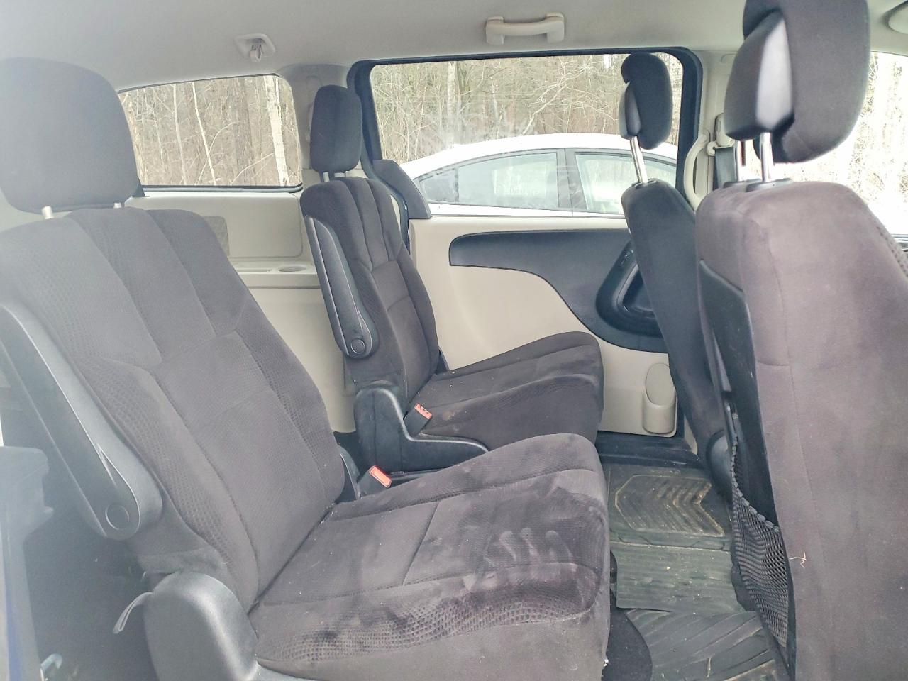 2013 DODGE GRAND CARAVAN SE photo 11