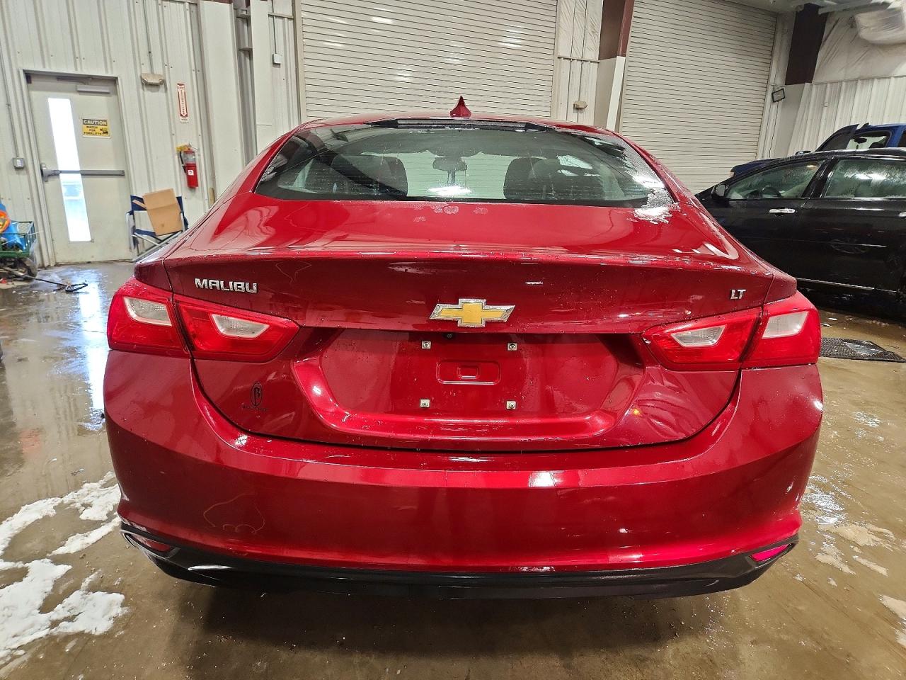 2018 CHEVROLET MALIBU LT photo 11
