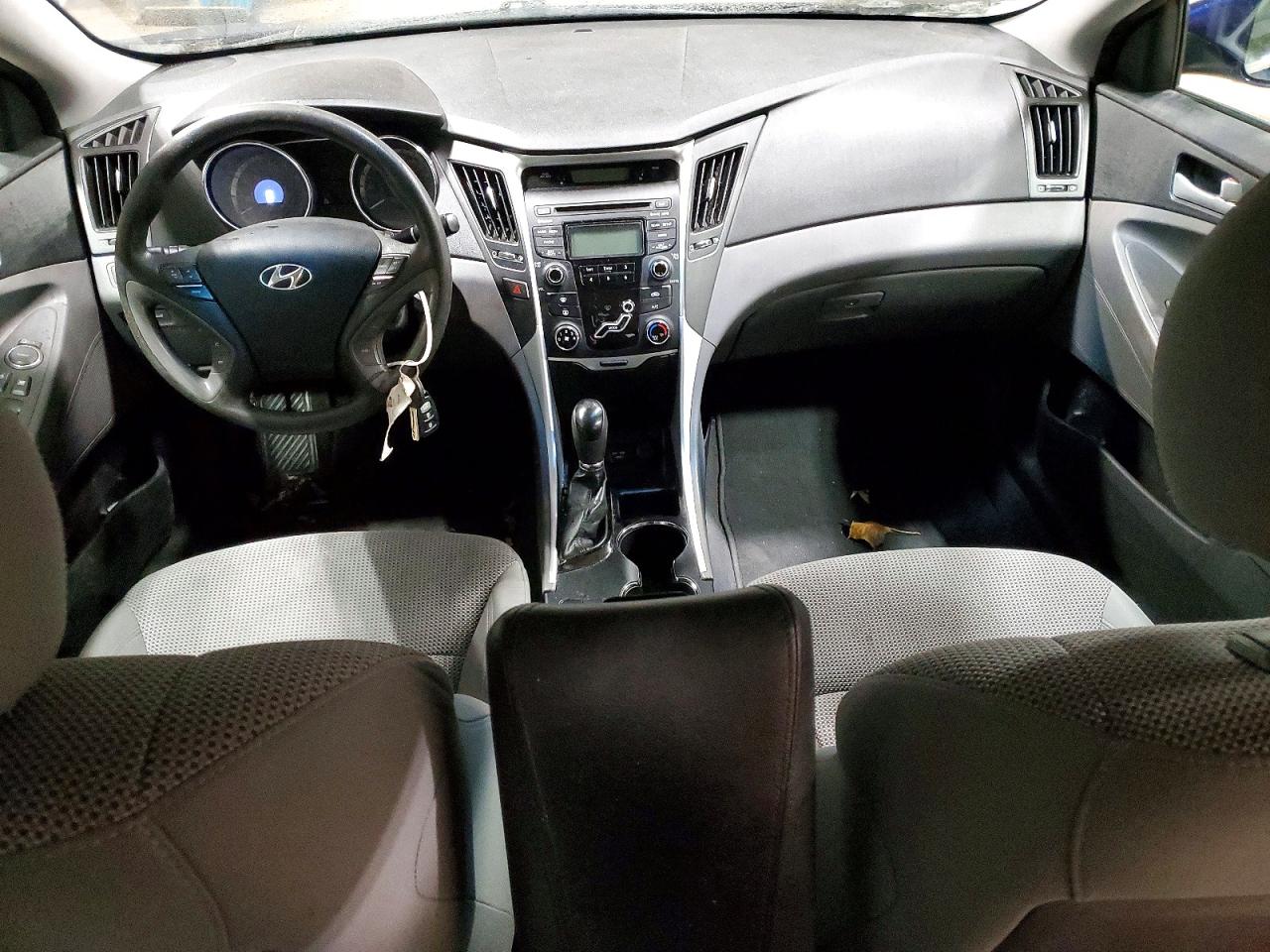 2013 HYUNDAI SONATA GLS photo 8