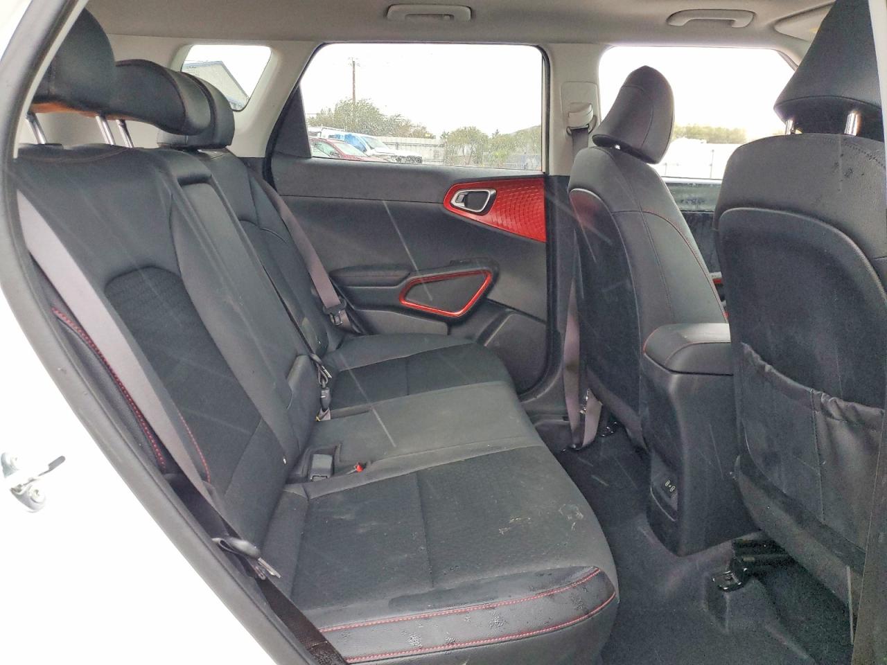 2025 KIA SOUL GT-LINE photo 19