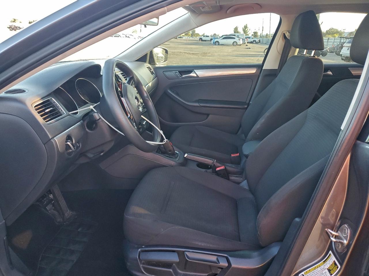 2015 VOLKSWAGEN JETTA SE photo 7