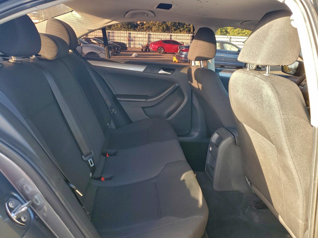 2015 VOLKSWAGEN JETTA SE photo 10