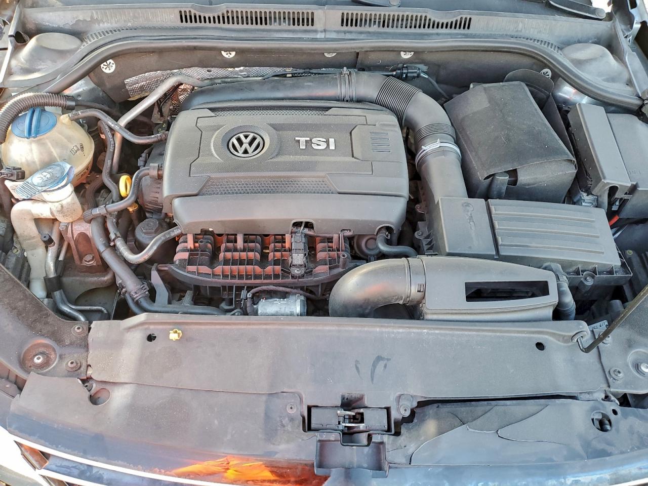 2015 VOLKSWAGEN JETTA SE photo 11