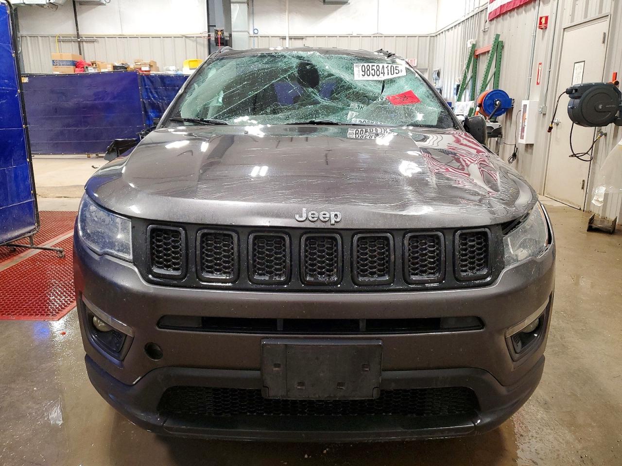 2019 JEEP COMPASS LATITUDE photo 9