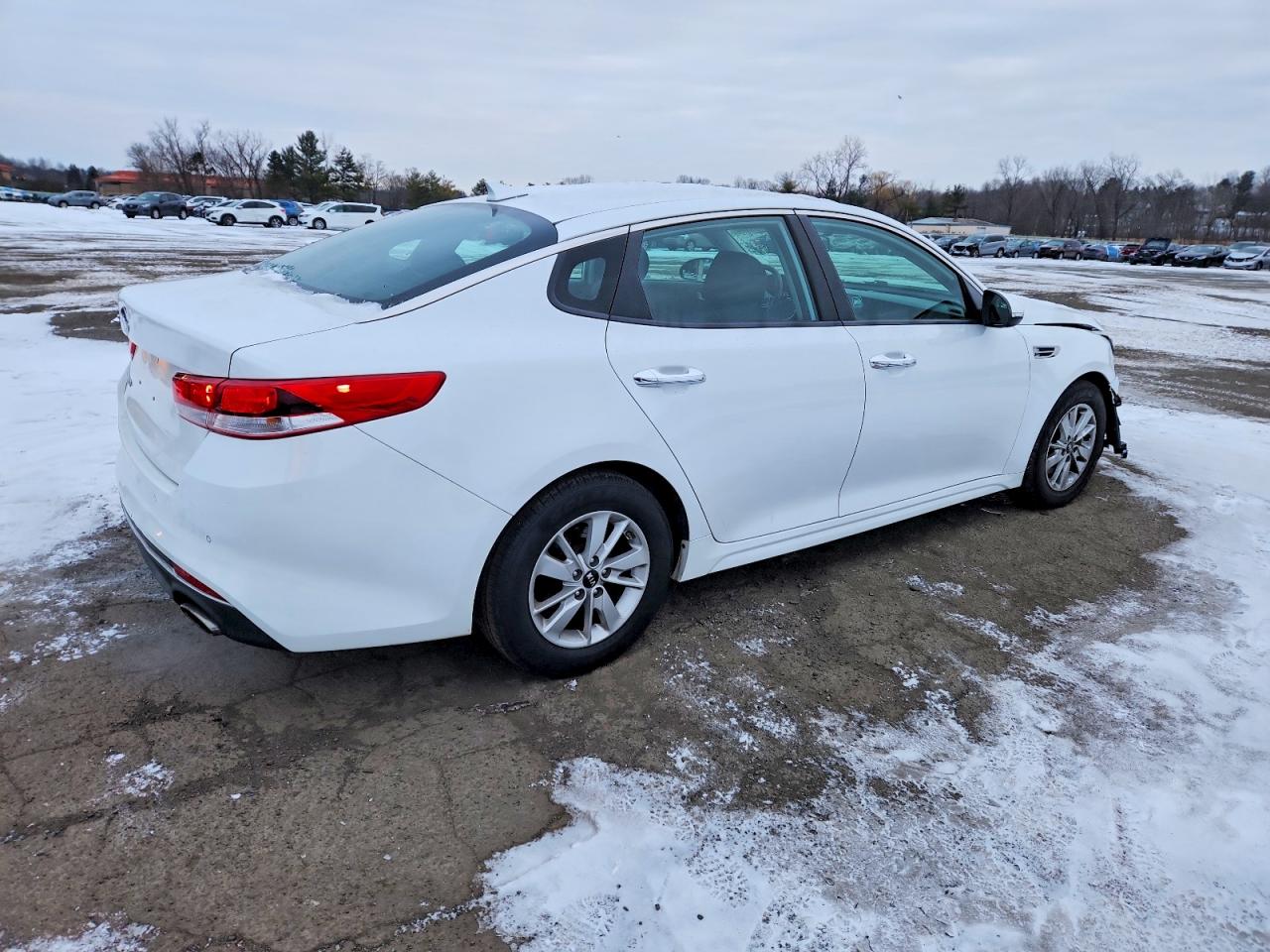 2018 KIA OPTIMA LX photo 3