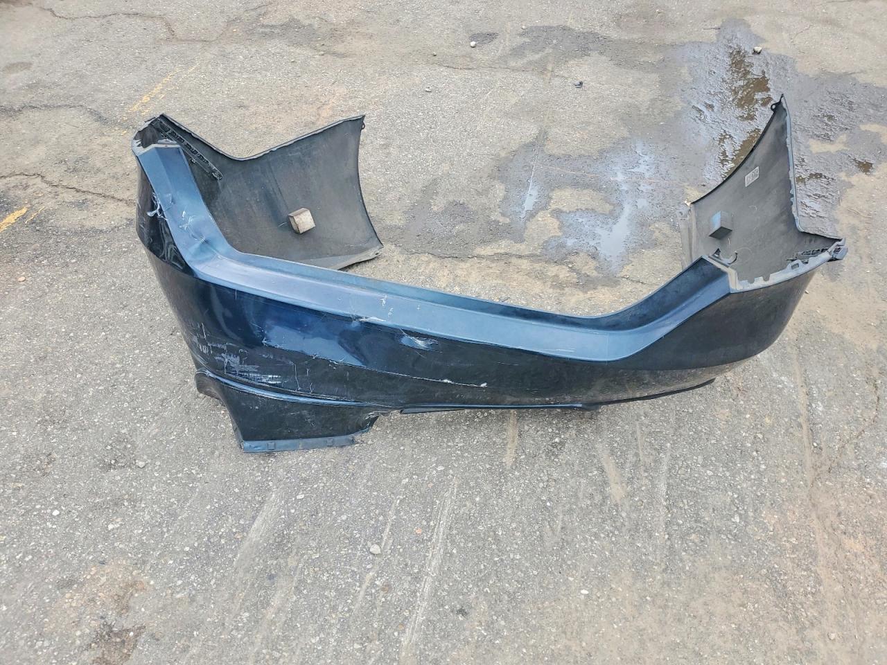 2019 TOYOTA CAMRY L photo 12