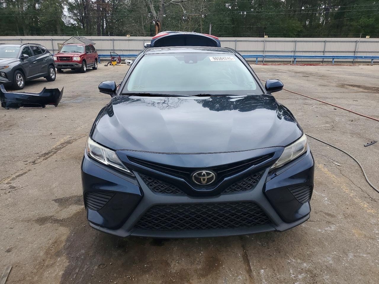 2019 TOYOTA CAMRY L photo 5