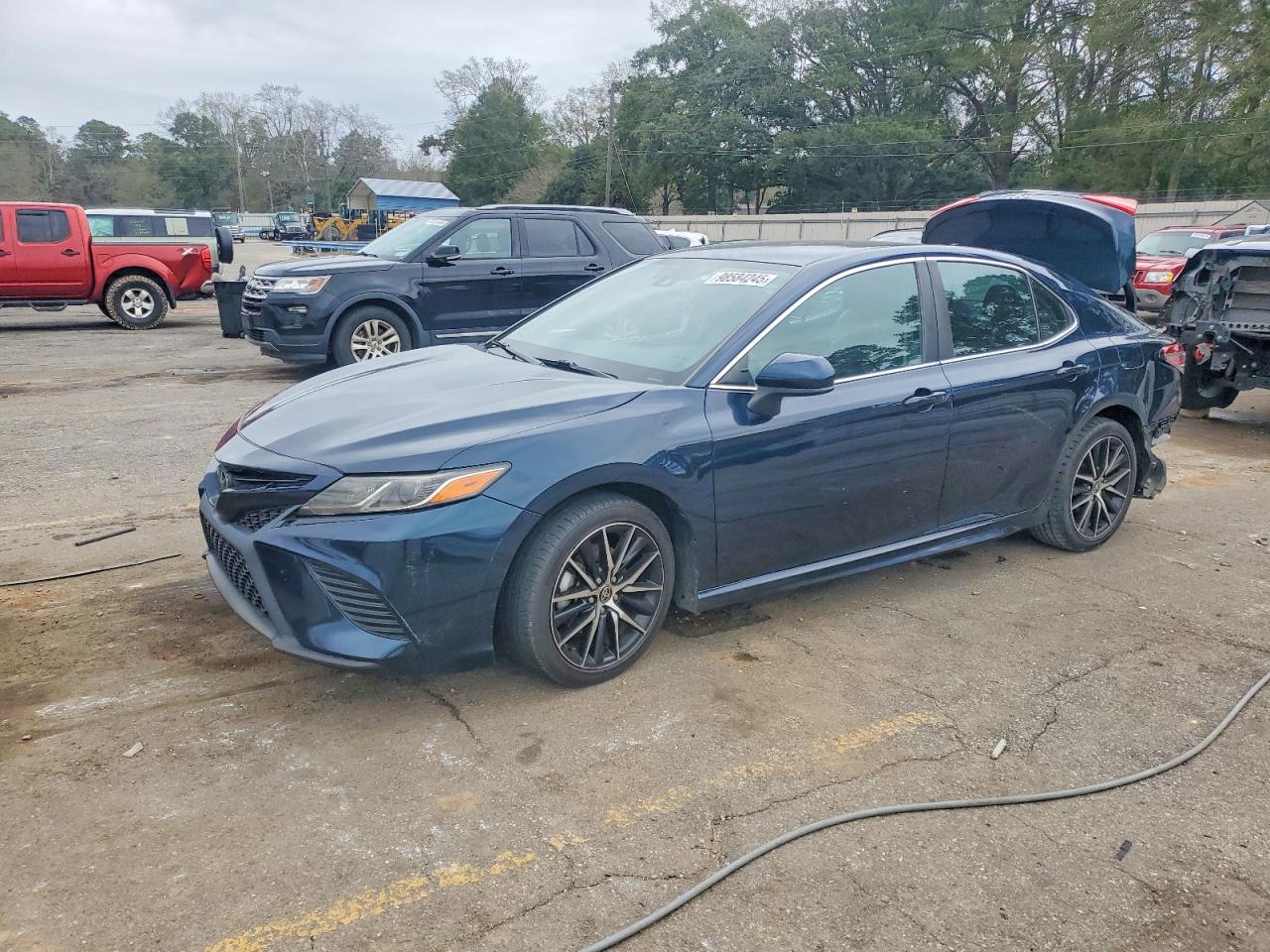 2019 TOYOTA CAMRY