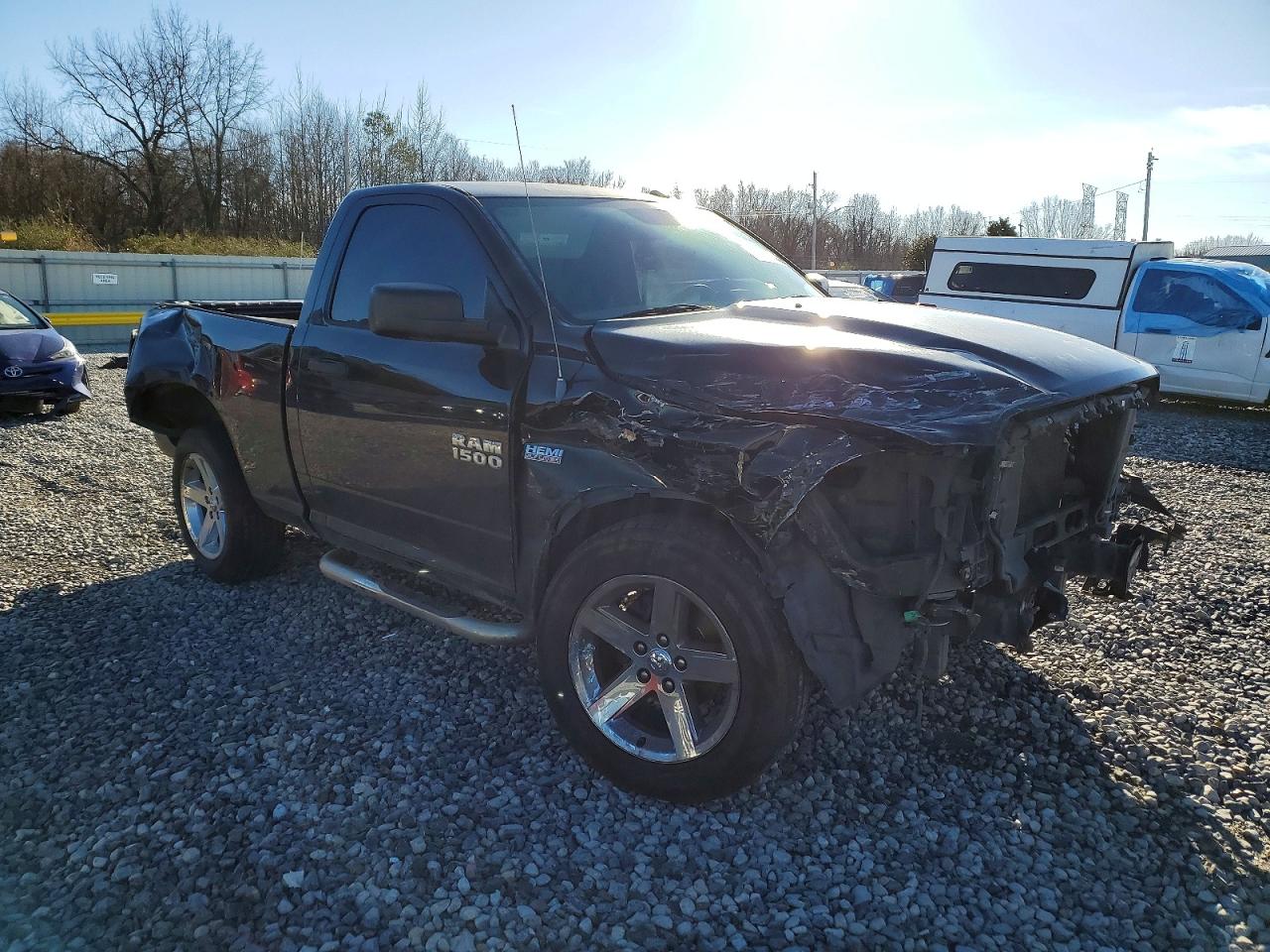 2014 RAM 1500 ST photo 4